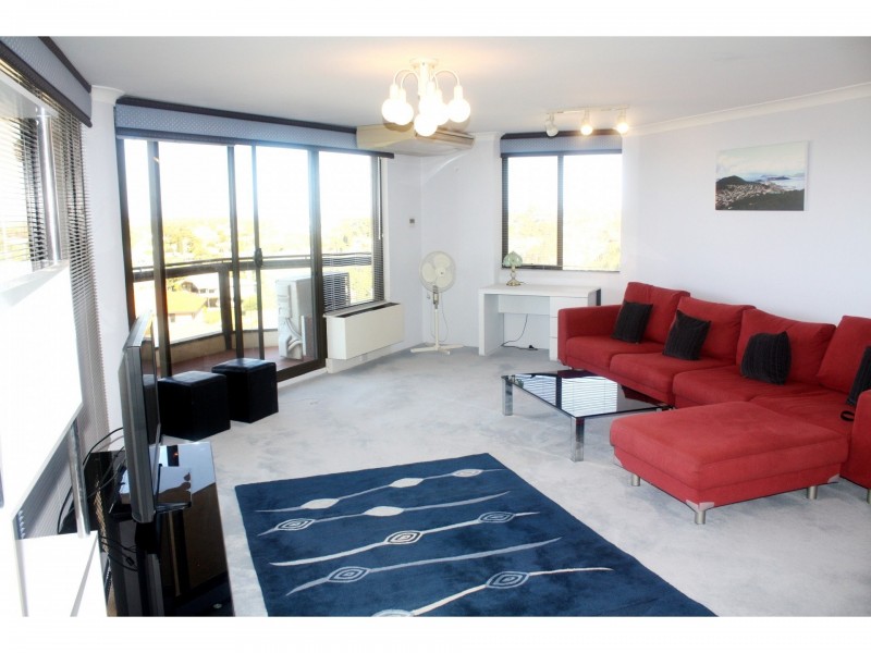 27/6A Valley Rd, Halls Head WA 6210