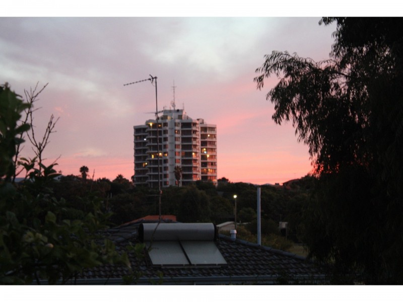 27/6A Valley Rd, Halls Head WA 6210