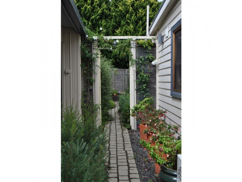 18 Ebury Street, Bundanoon NSW 2578