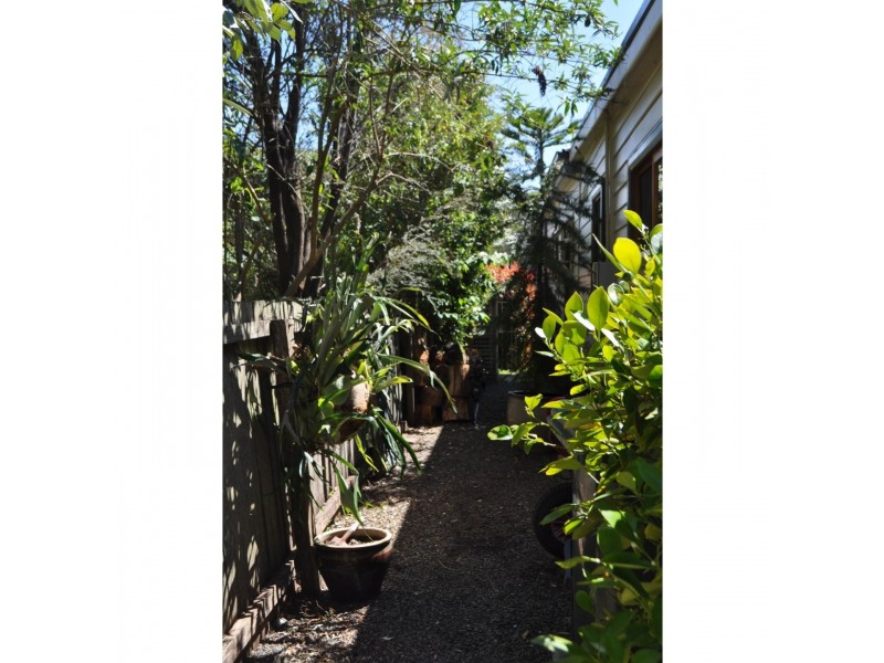 18 Ebury Street, Bundanoon NSW 2578