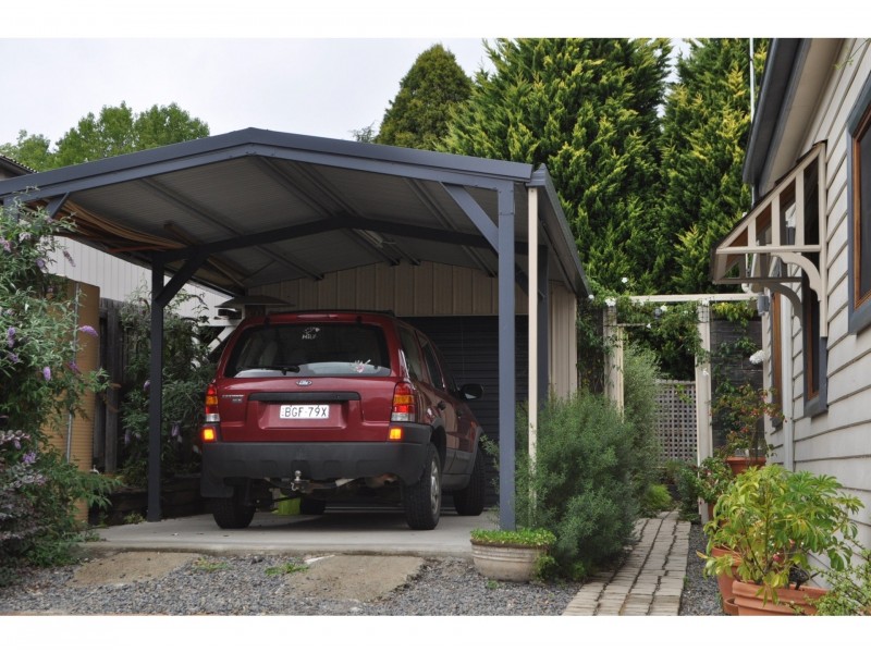 18 Ebury Street, Bundanoon NSW 2578