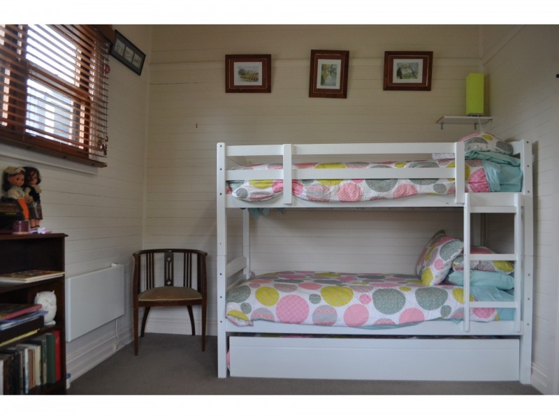 18 Ebury Street, Bundanoon NSW 2578