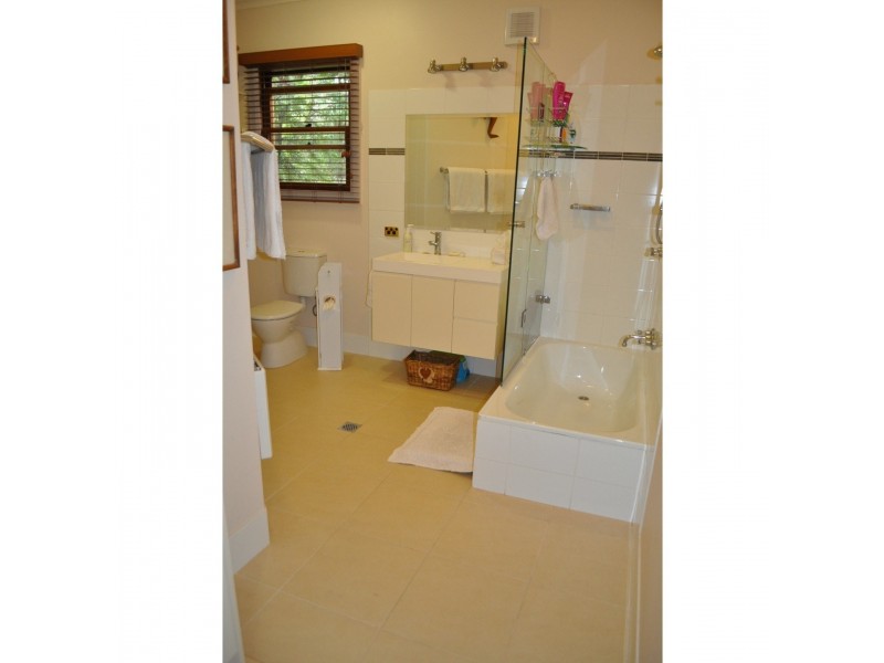 18 Ebury Street, Bundanoon NSW 2578