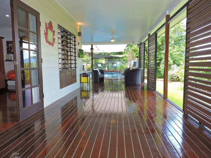 16 Arizona Crescent, White Rock QLD 4868
