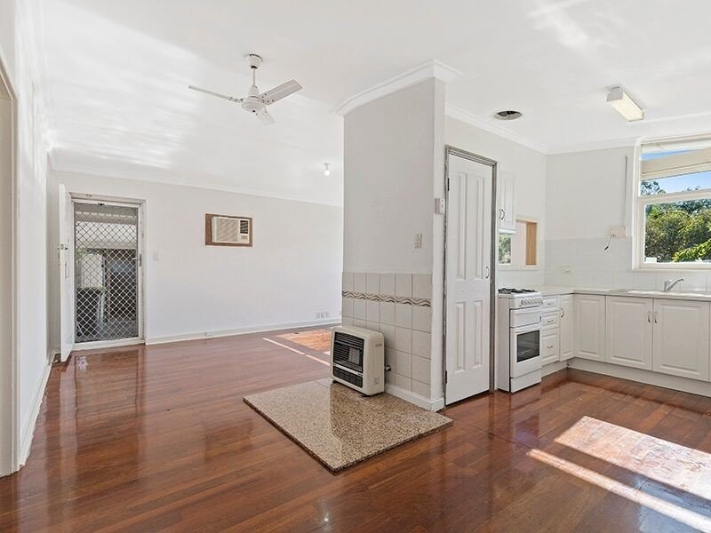 33 Sevington Street, Maddington WA 6109