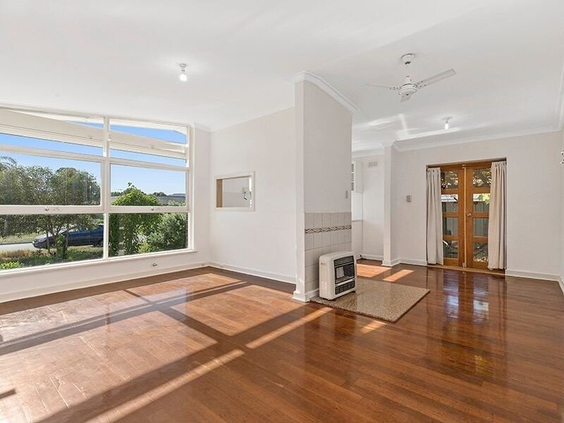 33 Sevington Street, Maddington WA 6109