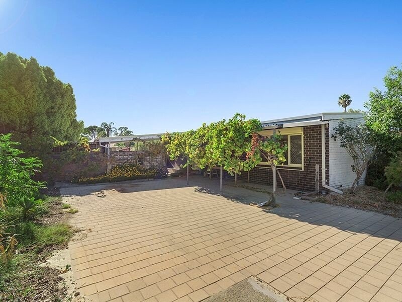 33 Sevington Street, Maddington WA 6109