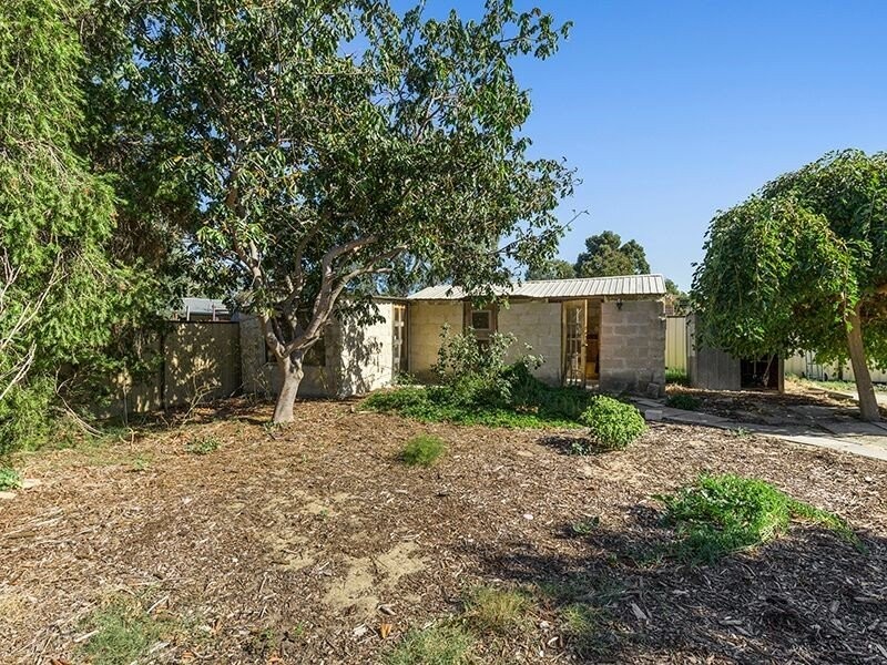 33 Sevington Street, Maddington WA 6109