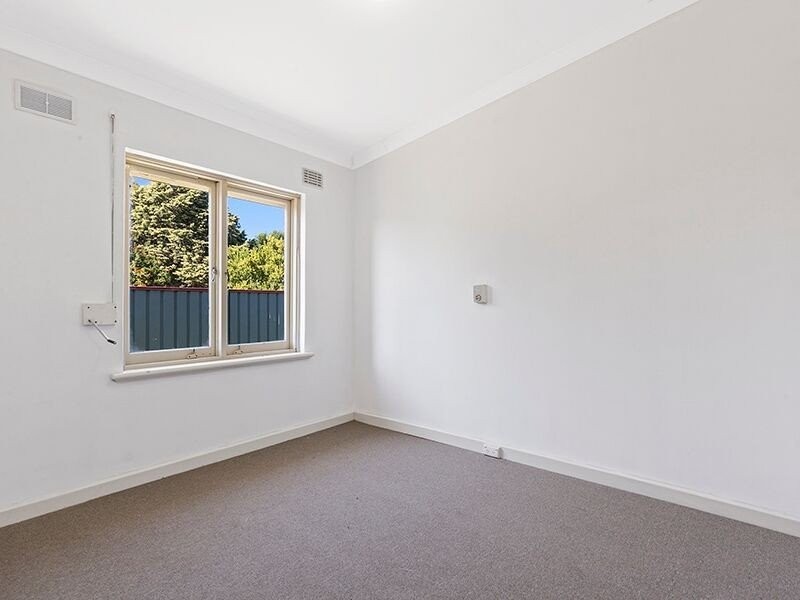 33 Sevington Street, Maddington WA 6109