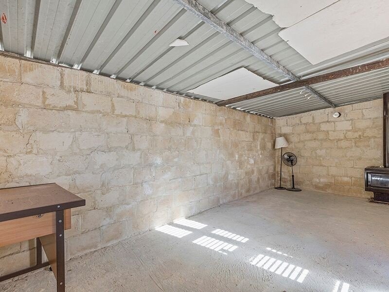 33 Sevington Street, Maddington WA 6109