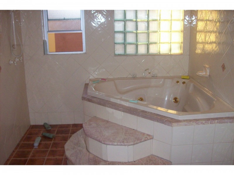 1 Commercial Street, Home Rule NSW 2850