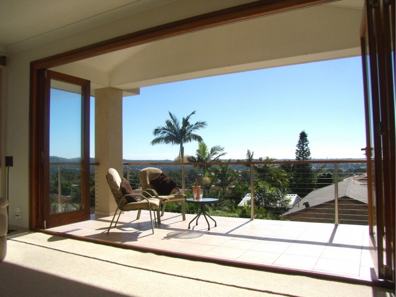 13 Parklane Place, Highland Park QLD 4211