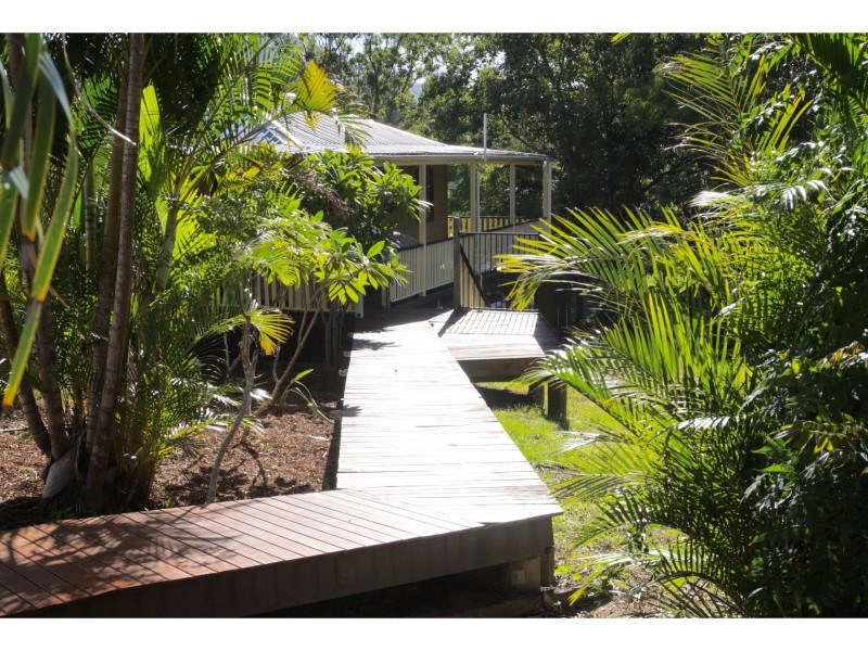 12 MANGIFERA CLOSE, Wights Mountain QLD 4520