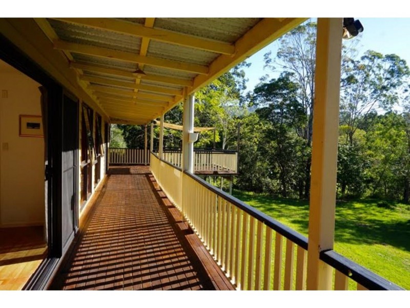 12 MANGIFERA CLOSE, Wights Mountain QLD 4520