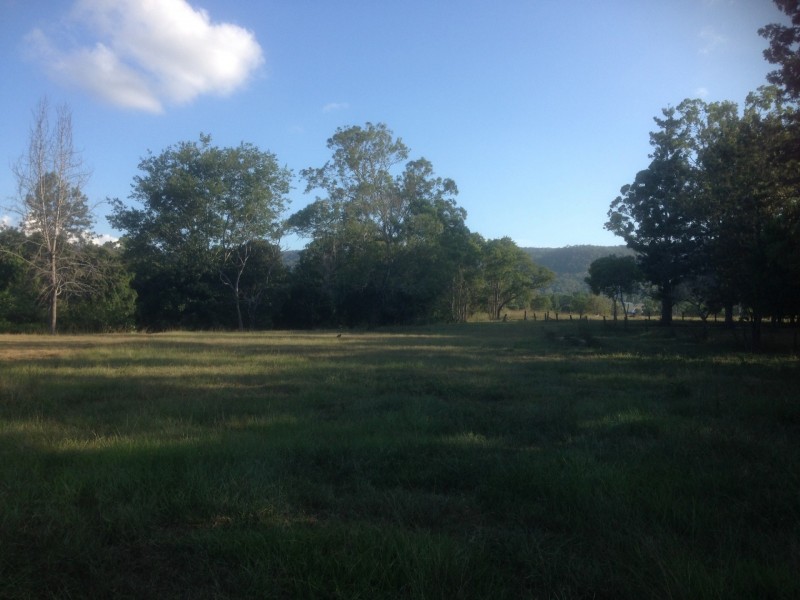 12 MANGIFERA CLOSE, Wights Mountain QLD 4520