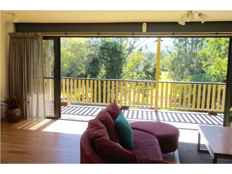 12 MANGIFERA CLOSE, Wights Mountain QLD 4520