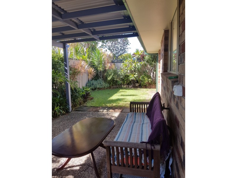 2/21 Victoria  Avenue, Pottsville NSW 2489