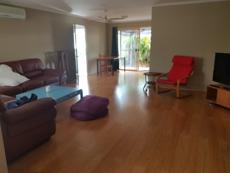 2/21 Victoria  Avenue, Pottsville NSW 2489