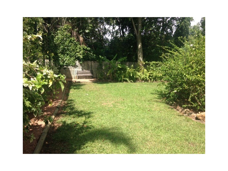 42 Albany Road, Hyde Park QLD 4812