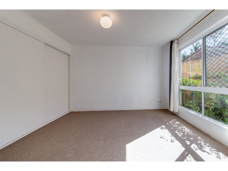 2/8 Eastern Court, Mount Coolum QLD 4573