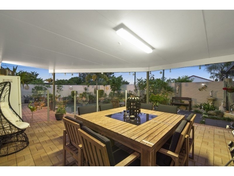 4 Buckingham Street, Margate QLD 4019