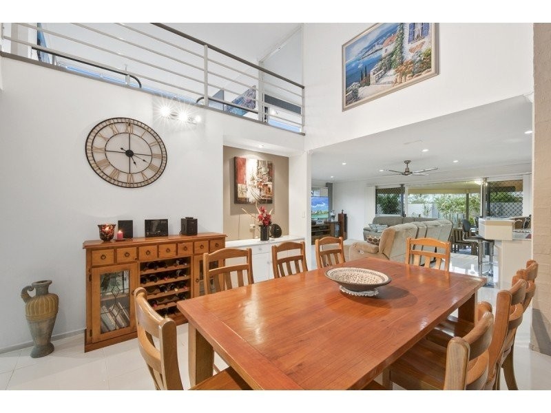 4 Buckingham Street, Margate QLD 4019