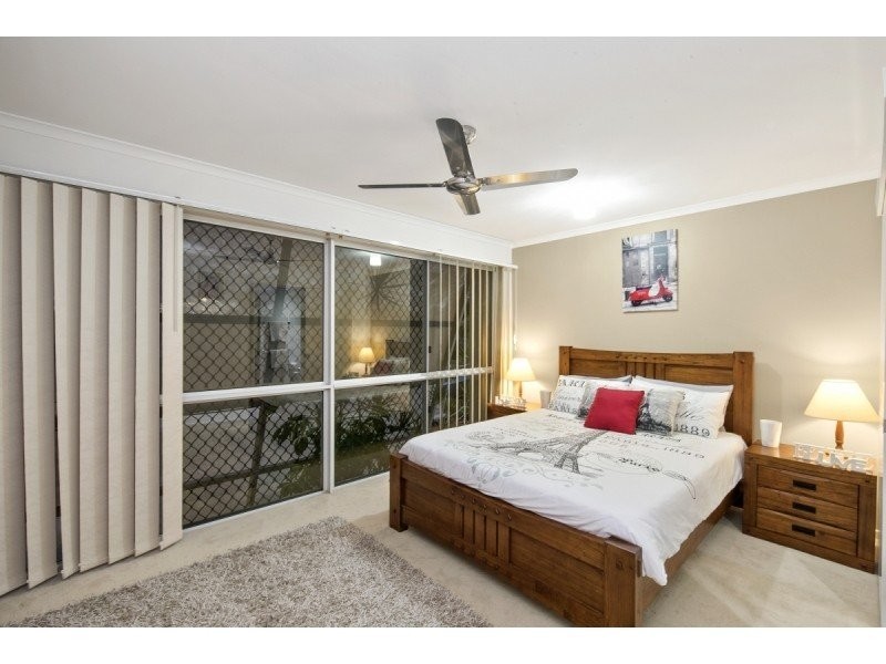 4 Buckingham Street, Margate QLD 4019