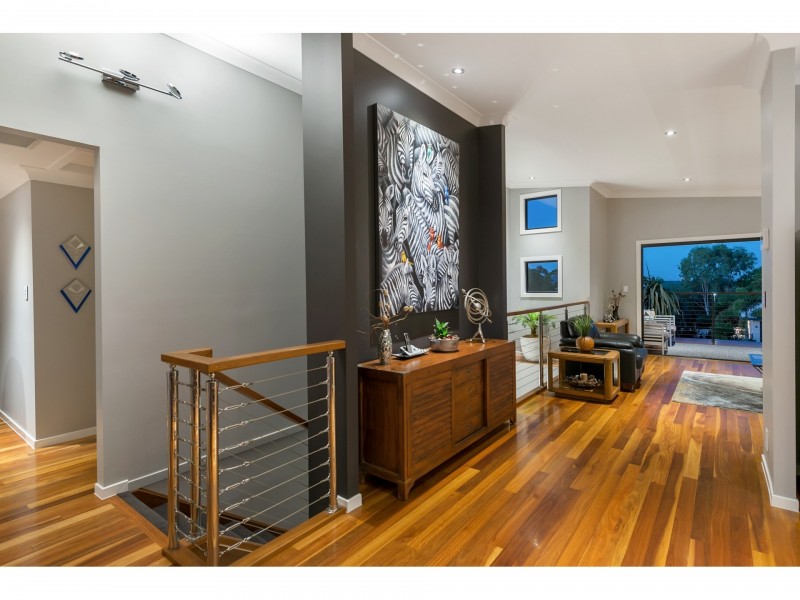 155 Gibson Crescent, Bellbowrie QLD 4070