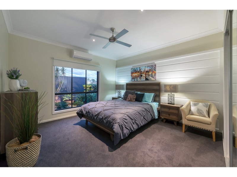 155 Gibson Crescent, Bellbowrie QLD 4070