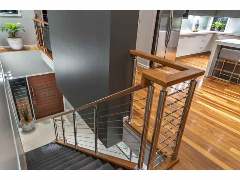 155 Gibson Crescent, Bellbowrie QLD 4070