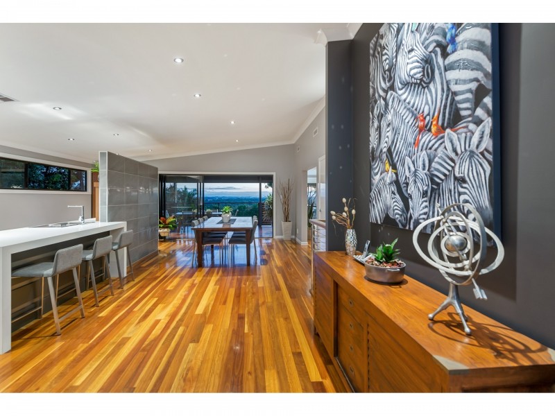 155 Gibson Crescent, Bellbowrie QLD 4070