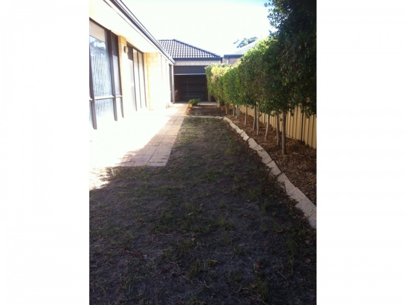 13 Tarn Drive, Canning Vale WA 6155