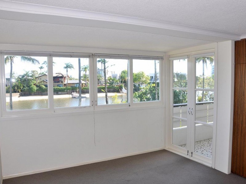 1/23 Watson Esplanade, Surfers Paradise QLD 4217
