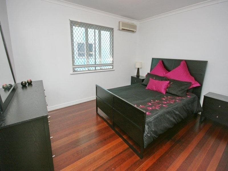 21 Ryder Street, Wynnum QLD 4178