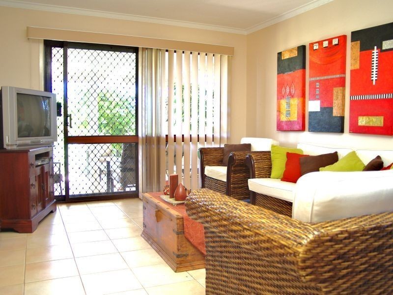 15/3 Duet Drive, Mermaid Waters QLD 4218