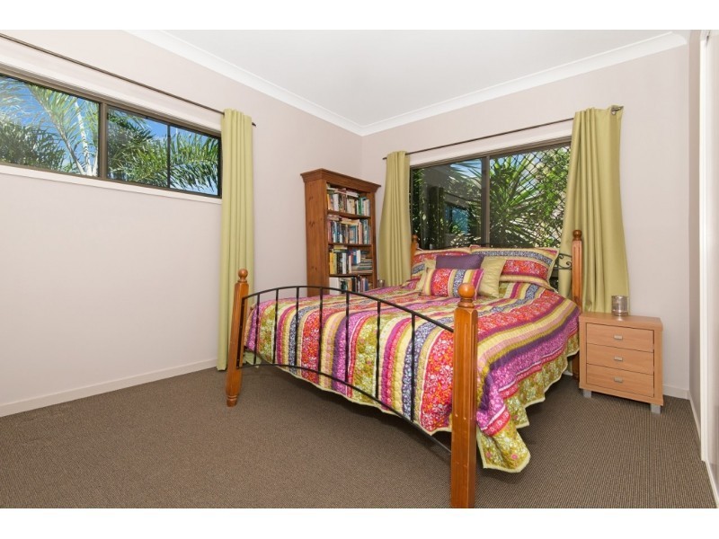 26 Shutehaven Circuit, Bushland Beach QLD 4818