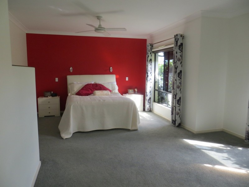6 Essen Place, Oxenford QLD 4210