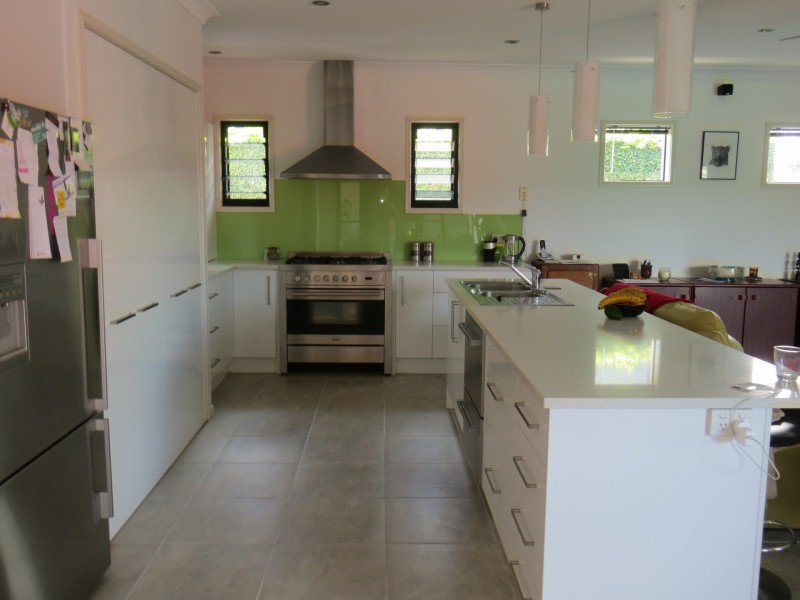 6 Essen Place, Oxenford QLD 4210