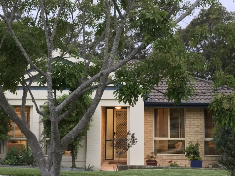 15 Hebrides Road, Fletcher NSW 2287