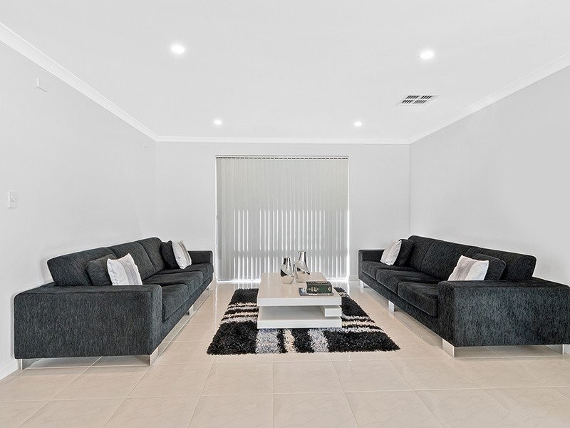 85 Brixton Crescent, Ellenbrook WA 6069