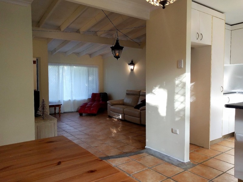 15 Arunga Street, Petrie QLD 4502