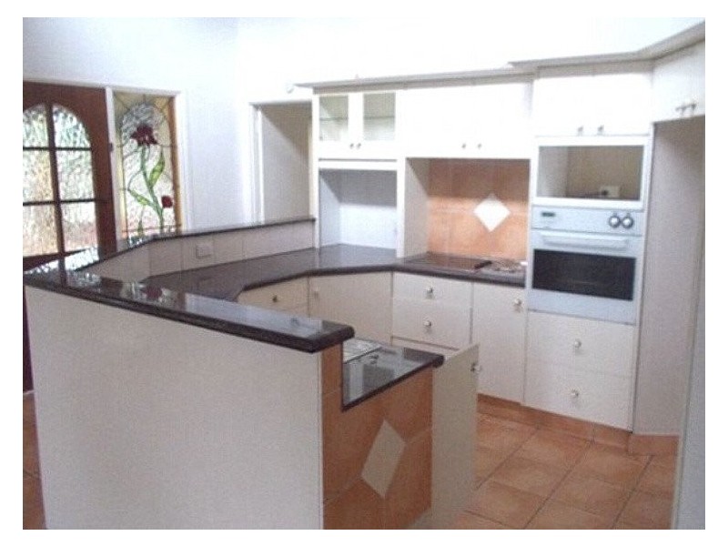 2 Hillcrest Avenue, Tweed Heads South NSW 2486