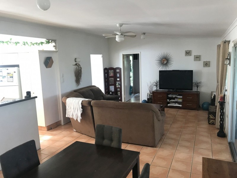 2 Hillcrest Avenue, Tweed Heads South NSW 2486