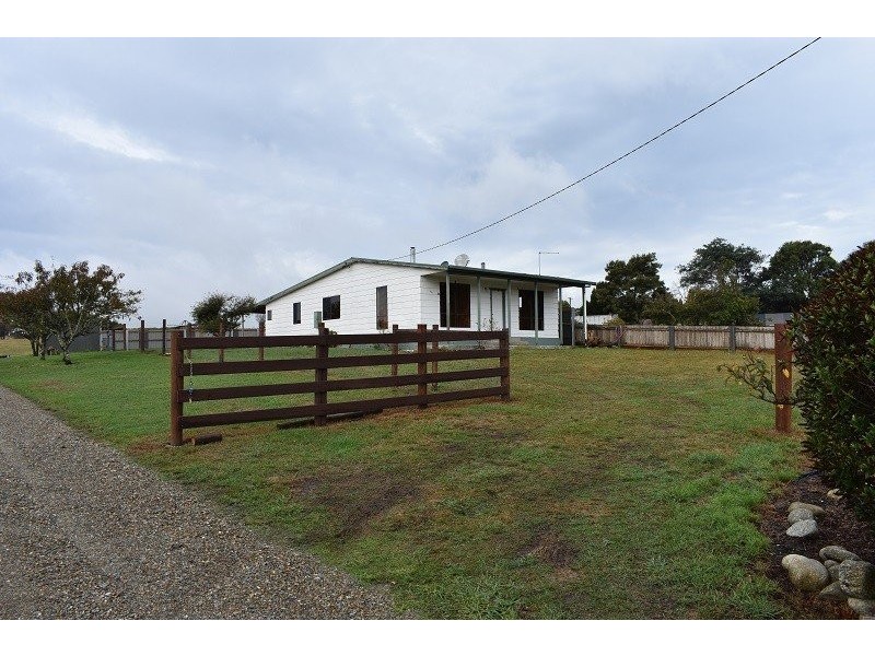 18 Carr Street, Gladstone TAS 7264