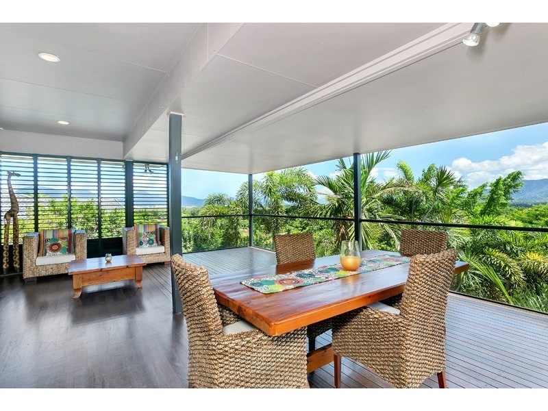 32 Hutchinson Street, Edge Hill QLD 4870