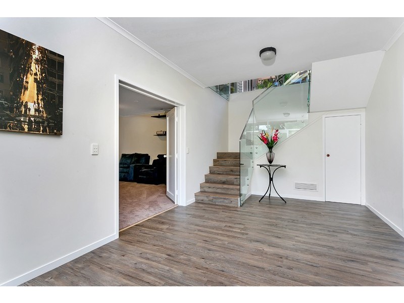 32 Hutchinson Street, Edge Hill QLD 4870