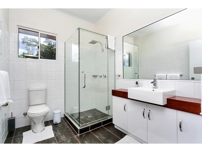 32 Hutchinson Street, Edge Hill QLD 4870