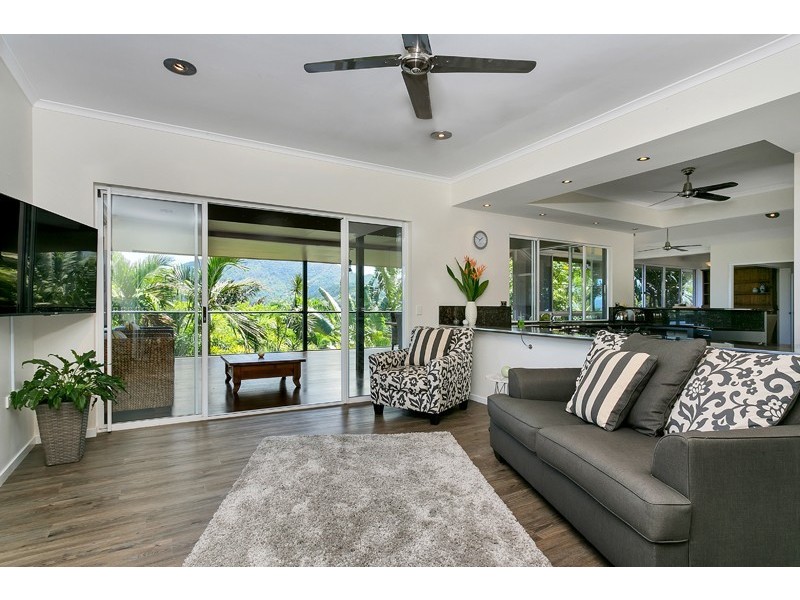 32 Hutchinson Street, Edge Hill QLD 4870