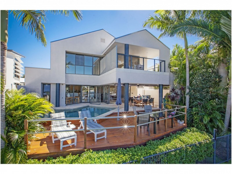 2 Kurrewa Lane, Coomera Waters QLD 4209