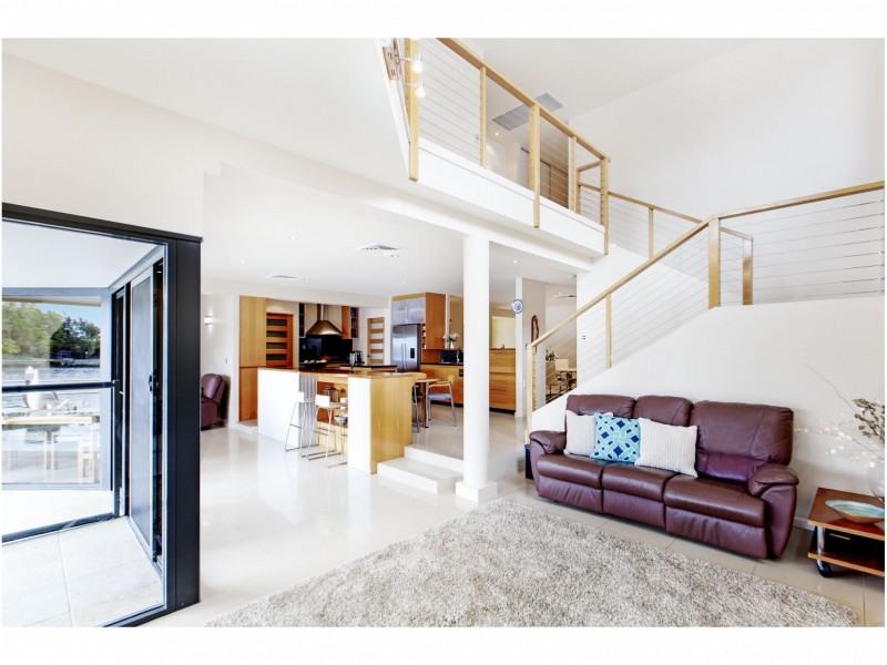 2 Kurrewa Lane, Coomera Waters QLD 4209